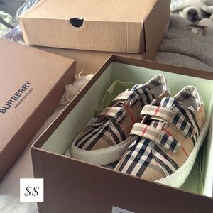 Burberry Kids Plaid Sneakers - Beige and Black